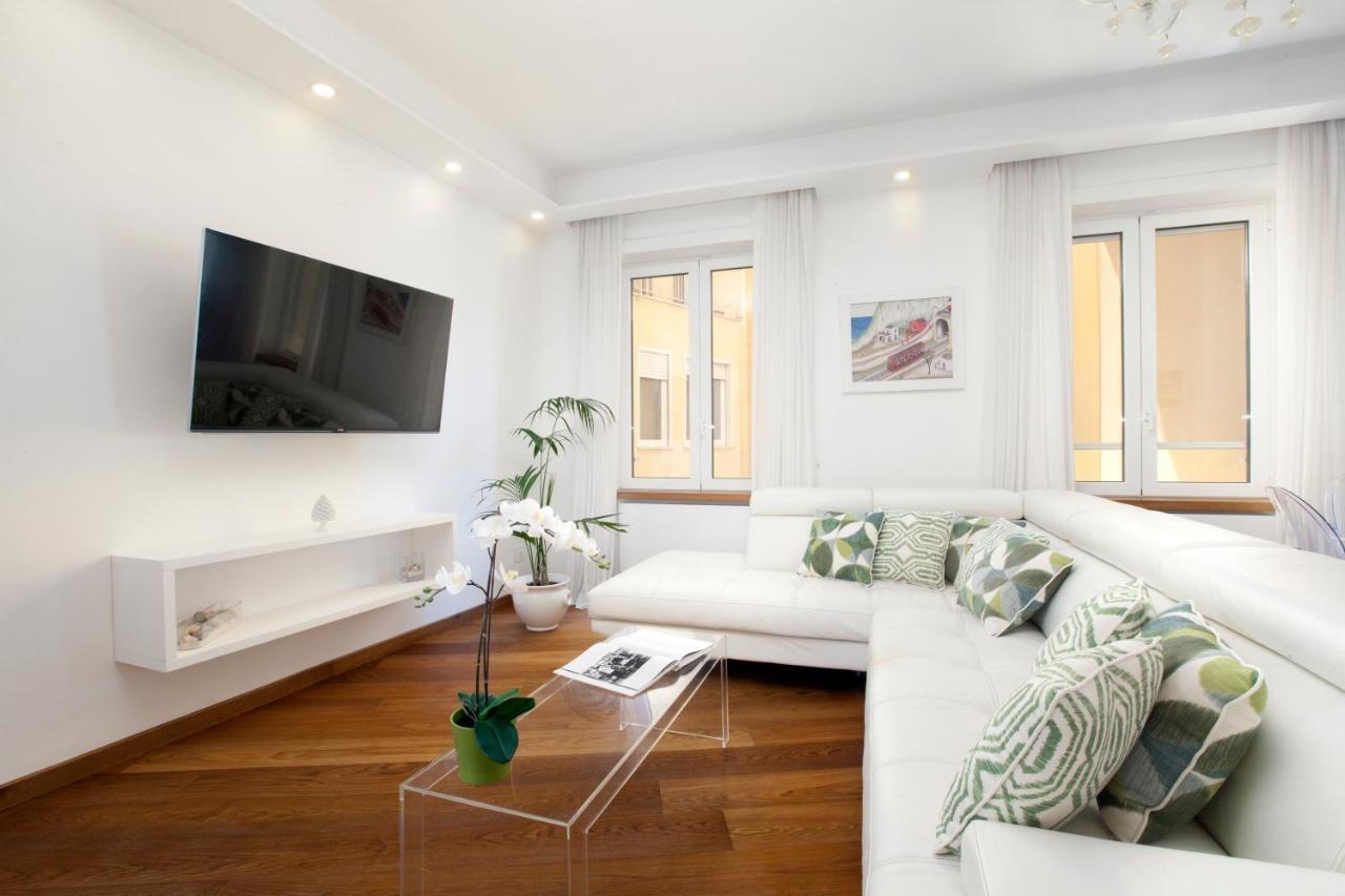 Sorrentovibes - Luxury Home Sea View & Jacuzzi In Sorrento Centre Exteriör bild